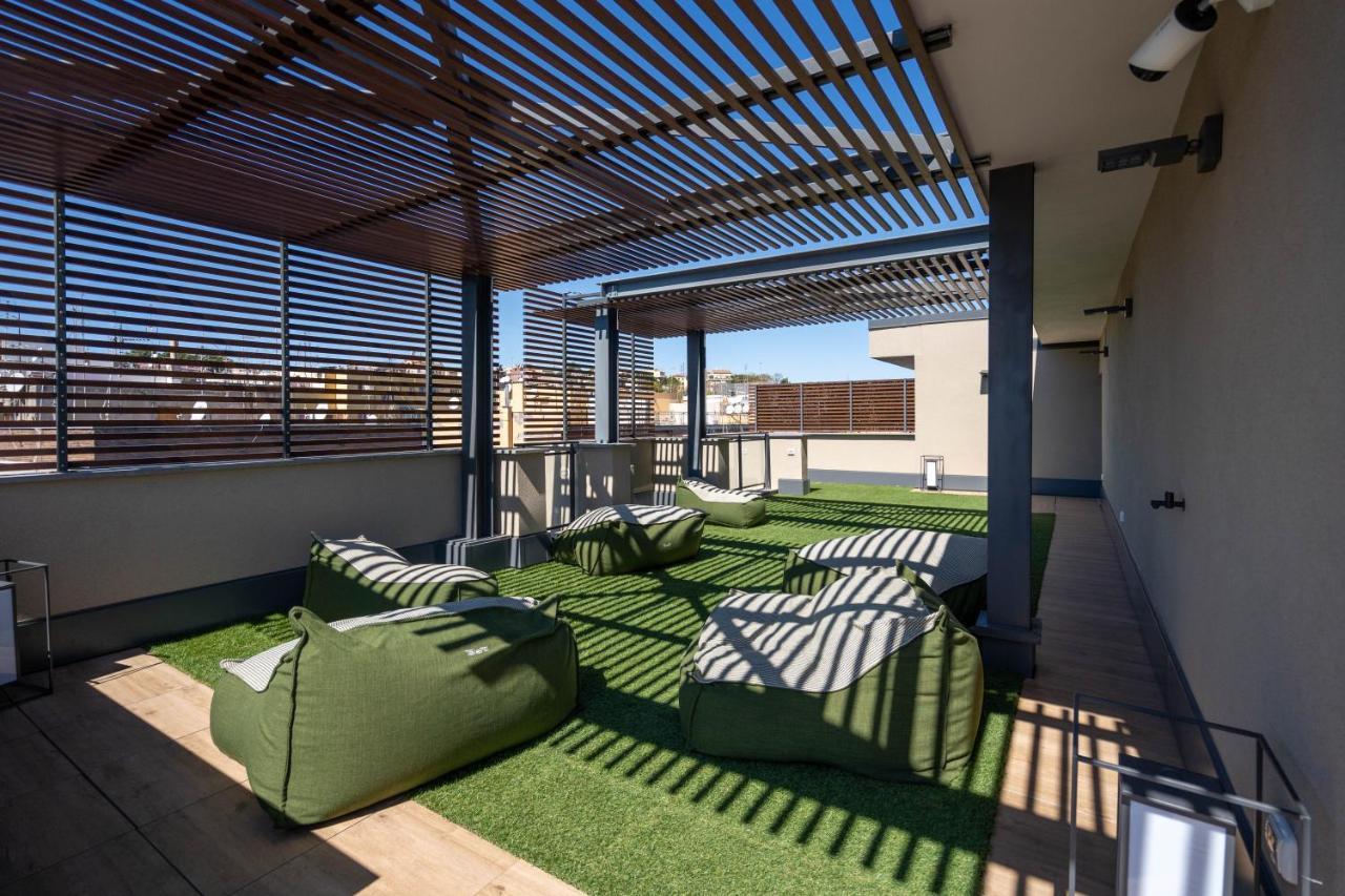 Aurealiving - Trastevere Suite With Rooftop & Gym, Your Place In Рим Экстерьер фото