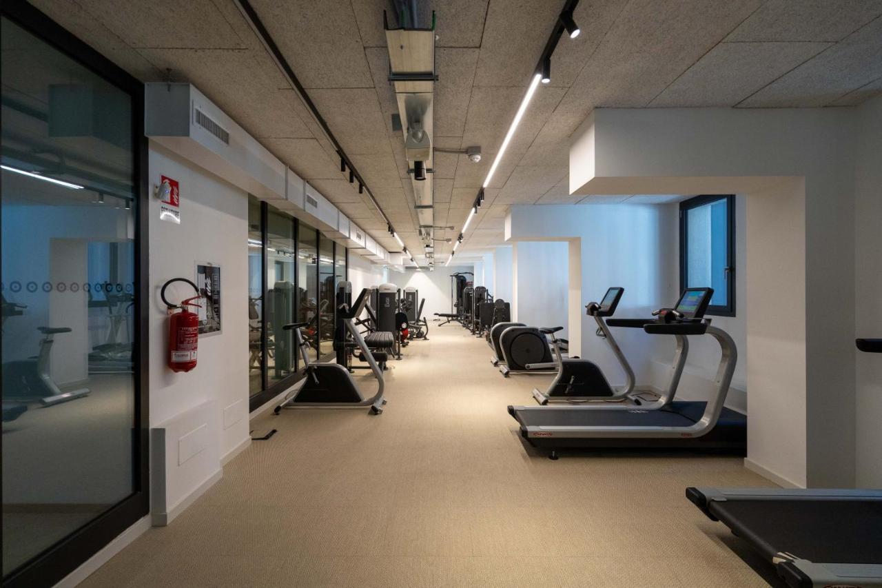 Aurealiving - Trastevere Suite With Rooftop & Gym, Your Place In Рим Экстерьер фото
