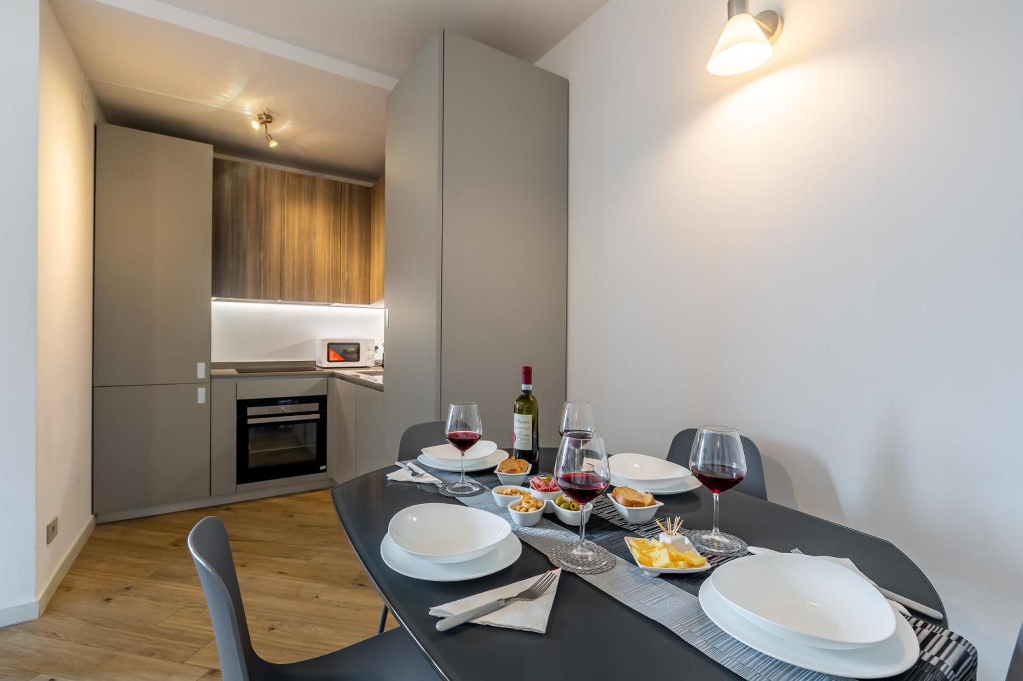 Aurealiving - Trastevere Suite With Rooftop & Gym, Your Place In Рим Экстерьер фото